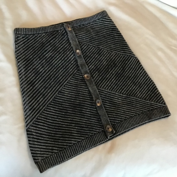 Urban Outfitters Charcoal Knit Skirt - Picture 9 of 9